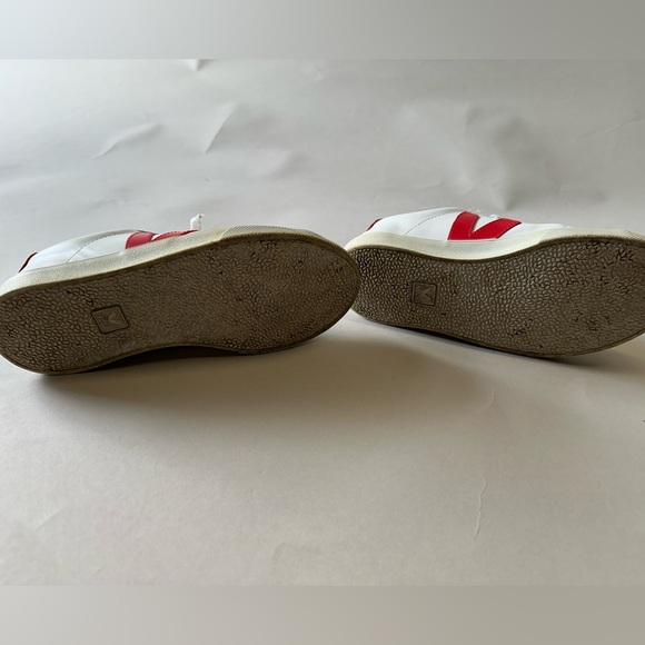 Women’s veja sneakers size 7 - Picture 4 of 5